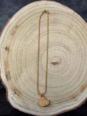 Crown Trifari Necklace Cream Enamel Fan Pendant Chain Vintage